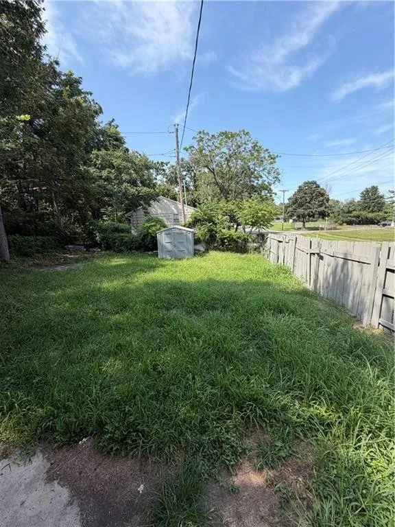 1920 E 84th Ter photo 8