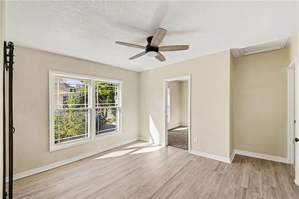 3600 Windsor Ave photo 8