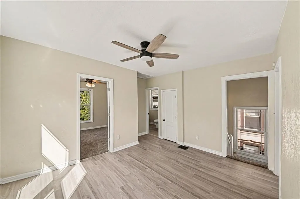 3600 Windsor Ave photo 9