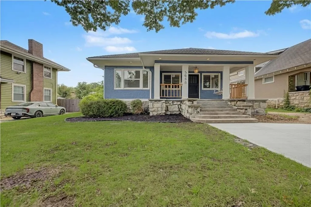 5633 Harrison St photo 1