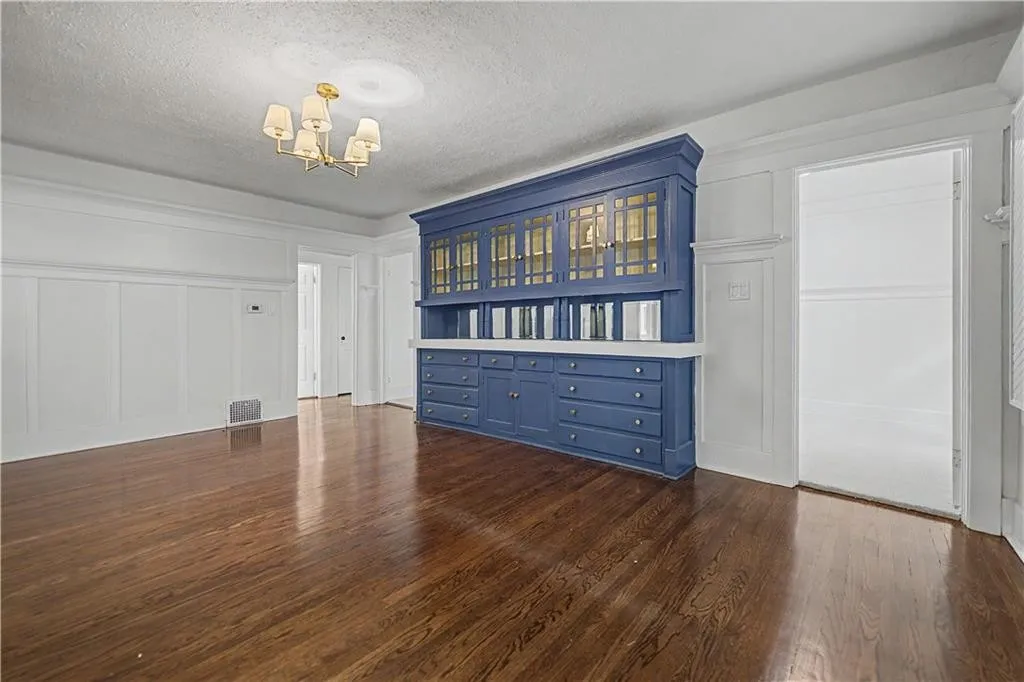 5633 Harrison St photo 5