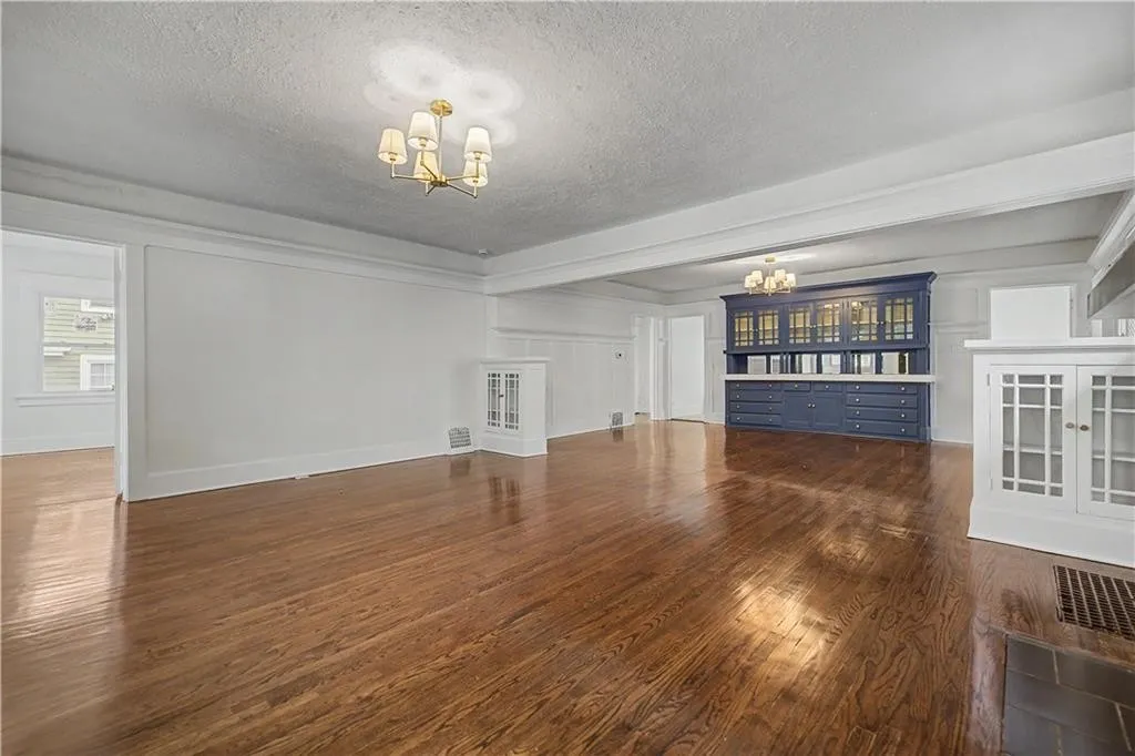 5633 Harrison St photo 7