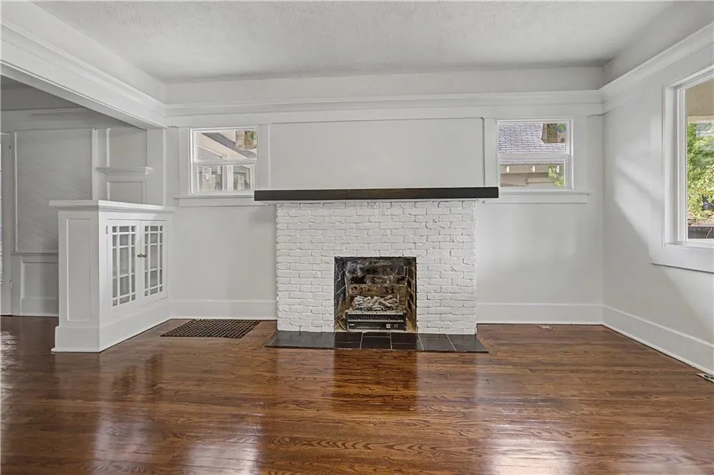 5633 Harrison St photo 8